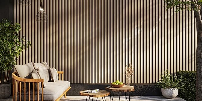 Pare slat panel in a garden lounge